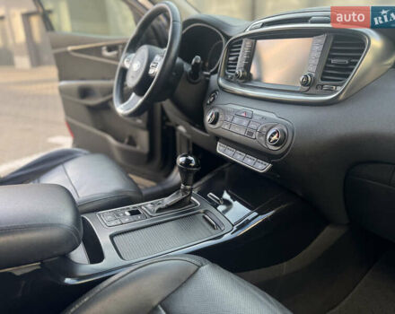 Черный Киа Соренто, объемом двигателя 2.2 л и пробегом 228 тыс. км за 23950 $, фото 42 на Automoto.ua