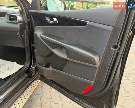 Чорний Кіа Соренто, об'ємом двигуна 2.2 л та пробігом 248 тис. км за 21500 $, фото 19 на Automoto.ua