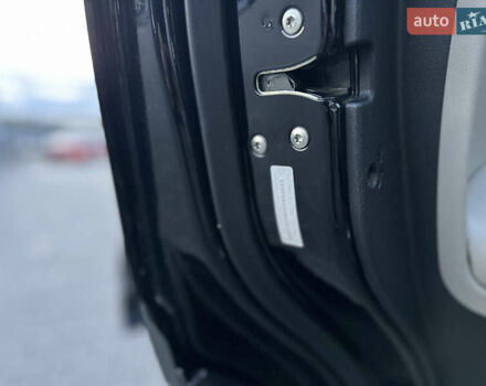 Черный Киа Соренто, объемом двигателя 2.36 л и пробегом 187 тыс. км за 12250 $, фото 109 на Automoto.ua