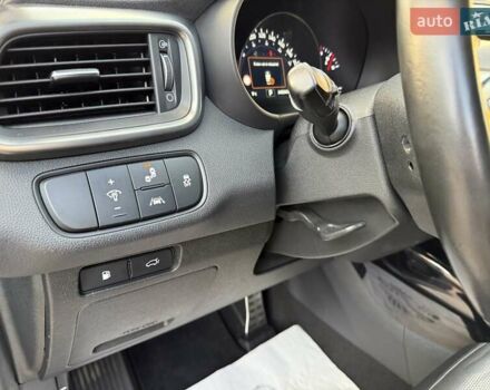 Чорний Кіа Соренто, об'ємом двигуна 2.2 л та пробігом 248 тис. км за 21500 $, фото 53 на Automoto.ua