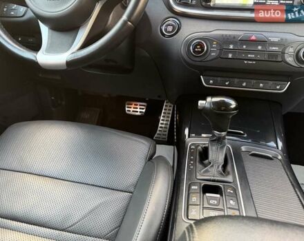 Чорний Кіа Соренто, об'ємом двигуна 2.2 л та пробігом 248 тис. км за 21500 $, фото 46 на Automoto.ua