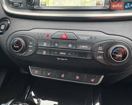 Черный Киа Соренто, объемом двигателя 2.2 л и пробегом 196 тыс. км за 22150 $, фото 56 на Automoto.ua