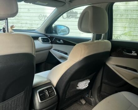 Чорний Кіа Соренто, об'ємом двигуна 2.4 л та пробігом 113 тис. км за 13000 $, фото 10 на Automoto.ua