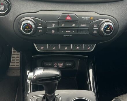 Черный Киа Соренто, объемом двигателя 3.3 л и пробегом 105 тыс. км за 16700 $, фото 18 на Automoto.ua