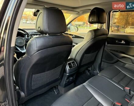 Чорний Кіа Соренто, об'ємом двигуна 2.2 л та пробігом 248 тис. км за 21500 $, фото 43 на Automoto.ua