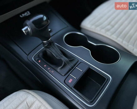 Черный Киа Соренто, объемом двигателя 2.36 л и пробегом 187 тыс. км за 12250 $, фото 64 на Automoto.ua