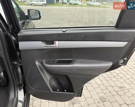 Черный Киа Соренто, объемом двигателя 2.2 л и пробегом 190 тыс. км за 17000 $, фото 56 на Automoto.ua