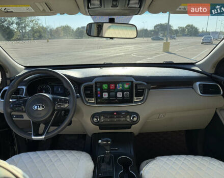 Черный Киа Соренто, объемом двигателя 2.4 л и пробегом 174 тыс. км за 14000 $, фото 8 на Automoto.ua