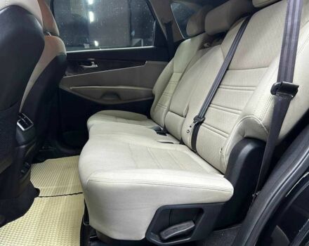 Черный Киа Соренто, объемом двигателя 2.4 л и пробегом 170 тыс. км за 15000 $, фото 14 на Automoto.ua