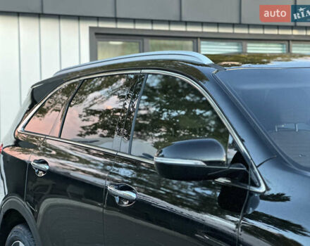 Черный Киа Соренто, объемом двигателя 2.36 л и пробегом 187 тыс. км за 12250 $, фото 13 на Automoto.ua