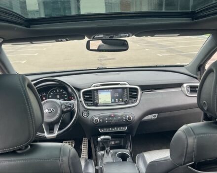 Черный Киа Соренто, объемом двигателя 3.3 л и пробегом 105 тыс. км за 16700 $, фото 9 на Automoto.ua