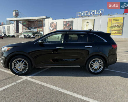 Черный Киа Соренто, объемом двигателя 2.4 л и пробегом 174 тыс. км за 14000 $, фото 2 на Automoto.ua