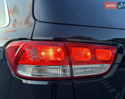 Черный Киа Соренто, объемом двигателя 2.36 л и пробегом 187 тыс. км за 12250 $, фото 26 на Automoto.ua