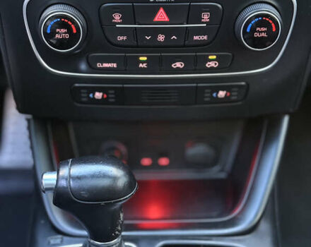 Черный Киа Соренто, объемом двигателя 2.2 л и пробегом 182 тыс. км за 18899 $, фото 32 на Automoto.ua