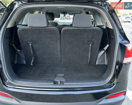 Черный Киа Соренто, объемом двигателя 3.3 л и пробегом 50 тыс. км за 17300 $, фото 4 на Automoto.ua