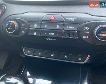 Черный Киа Соренто, объемом двигателя 2.2 л и пробегом 204 тыс. км за 20000 $, фото 8 на Automoto.ua