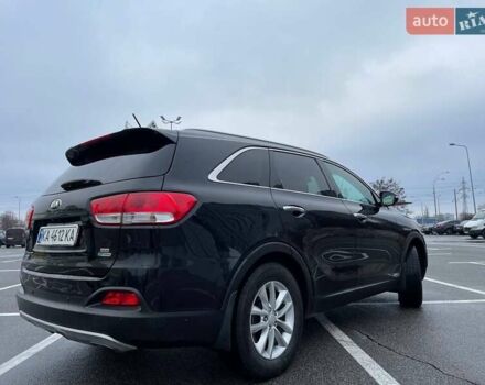 Черный Киа Соренто, объемом двигателя 2.35 л и пробегом 188 тыс. км за 12700 $, фото 2 на Automoto.ua