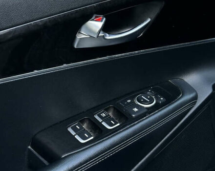 Черный Киа Соренто, объемом двигателя 2.36 л и пробегом 193 тыс. км за 14700 $, фото 5 на Automoto.ua