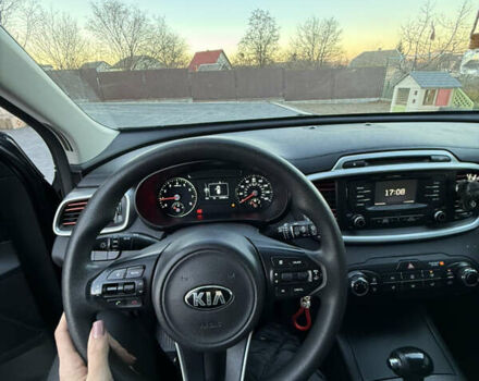 Черный Киа Соренто, объемом двигателя 2.4 л и пробегом 235 тыс. км за 14400 $, фото 10 на Automoto.ua