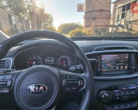 Черный Киа Соренто, объемом двигателя 2 л и пробегом 219 тыс. км за 20500 $, фото 7 на Automoto.ua