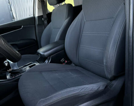 Черный Киа Соренто, объемом двигателя 2.36 л и пробегом 193 тыс. км за 14700 $, фото 6 на Automoto.ua