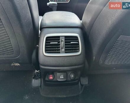 Чорний Кіа Соренто, об'ємом двигуна 3.3 л та пробігом 143 тис. км за 22490 $, фото 29 на Automoto.ua