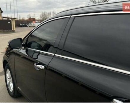 Черный Киа Соренто, объемом двигателя 2.36 л и пробегом 166 тыс. км за 13800 $, фото 10 на Automoto.ua