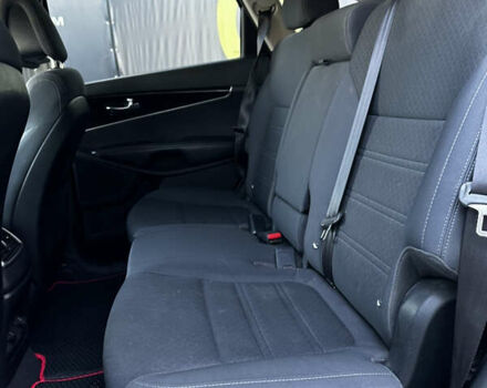 Черный Киа Соренто, объемом двигателя 2.36 л и пробегом 193 тыс. км за 14700 $, фото 12 на Automoto.ua