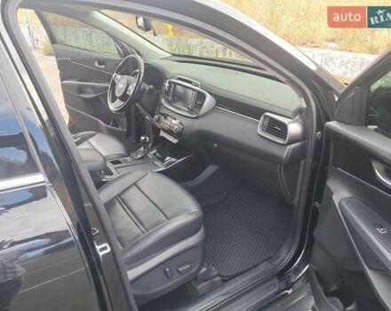 Черный Киа Соренто, объемом двигателя 2.2 л и пробегом 110 тыс. км за 25000 $, фото 6 на Automoto.ua