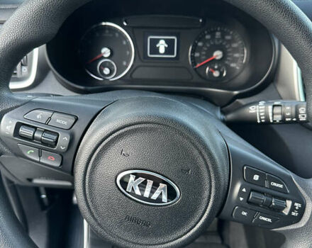 Черный Киа Соренто, объемом двигателя 3.3 л и пробегом 50 тыс. км за 17300 $, фото 12 на Automoto.ua
