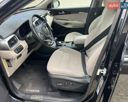 Черный Киа Соренто, объемом двигателя 2.4 л и пробегом 170 тыс. км за 16800 $, фото 11 на Automoto.ua