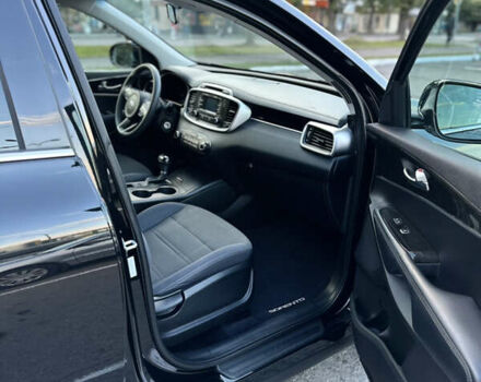 Черный Киа Соренто, объемом двигателя 3.3 л и пробегом 50 тыс. км за 17300 $, фото 14 на Automoto.ua