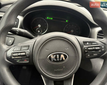 Черный Киа Соренто, объемом двигателя 2.4 л и пробегом 262 тыс. км за 11200 $, фото 19 на Automoto.ua