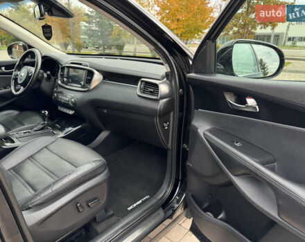 Черный Киа Соренто, объемом двигателя 2.2 л и пробегом 176 тыс. км за 24650 $, фото 28 на Automoto.ua