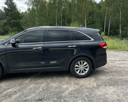 Черный Киа Соренто, объемом двигателя 2.36 л и пробегом 178 тыс. км за 13800 $, фото 3 на Automoto.ua