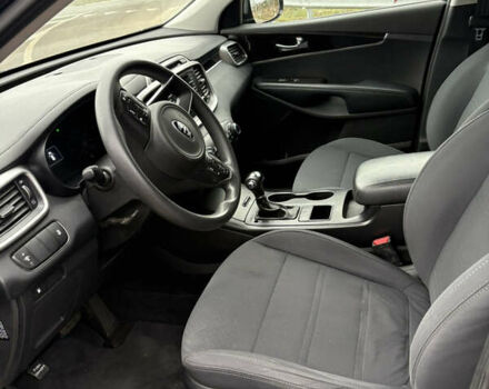 Черный Киа Соренто, объемом двигателя 2.4 л и пробегом 262 тыс. км за 11200 $, фото 15 на Automoto.ua