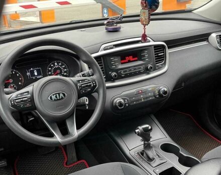 Черный Киа Соренто, объемом двигателя 2.4 л и пробегом 163 тыс. км за 13799 $, фото 7 на Automoto.ua