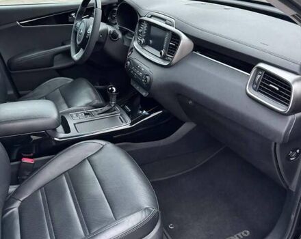 Черный Киа Соренто, объемом двигателя 2.2 л и пробегом 94 тыс. км за 23900 $, фото 8 на Automoto.ua