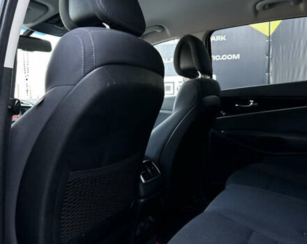 Черный Киа Соренто, объемом двигателя 2.36 л и пробегом 193 тыс. км за 14700 $, фото 13 на Automoto.ua