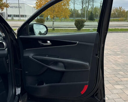 Черный Киа Соренто, объемом двигателя 2.2 л и пробегом 176 тыс. км за 24650 $, фото 24 на Automoto.ua