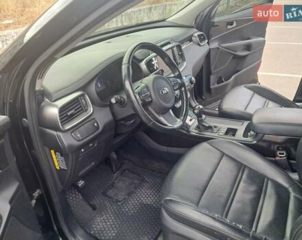 Черный Киа Соренто, объемом двигателя 2.2 л и пробегом 110 тыс. км за 25000 $, фото 13 на Automoto.ua