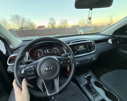 Черный Киа Соренто, объемом двигателя 2.4 л и пробегом 237 тыс. км за 14500 $, фото 7 на Automoto.ua