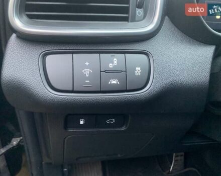 Черный Киа Соренто, объемом двигателя 2.2 л и пробегом 204 тыс. км за 20000 $, фото 11 на Automoto.ua