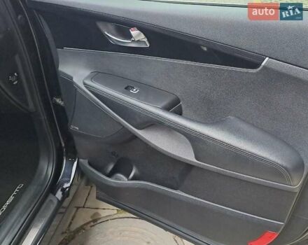 Чорний Кіа Соренто, об'ємом двигуна 2.2 л та пробігом 194 тис. км за 22500 $, фото 22 на Automoto.ua