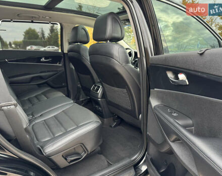 Черный Киа Соренто, объемом двигателя 2.2 л и пробегом 176 тыс. км за 24650 $, фото 27 на Automoto.ua