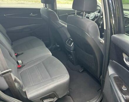 Черный Киа Соренто, объемом двигателя 2.36 л и пробегом 167 тыс. км за 14500 $, фото 5 на Automoto.ua