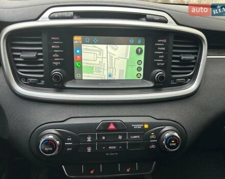 Черный Киа Соренто, объемом двигателя 2.36 л и пробегом 167 тыс. км за 14500 $, фото 12 на Automoto.ua