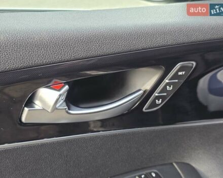 Чорний Кіа Соренто, об'ємом двигуна 2.2 л та пробігом 123 тис. км за 24950 $, фото 79 на Automoto.ua