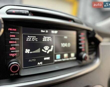 Киа Соренто 2017 в Киеве на Automoto.ua Черный Киа Соренто, объемом двигателя 2.2 л и пробегом 146 тыс. км за 23999 $, фото 13 на Automoto.ua