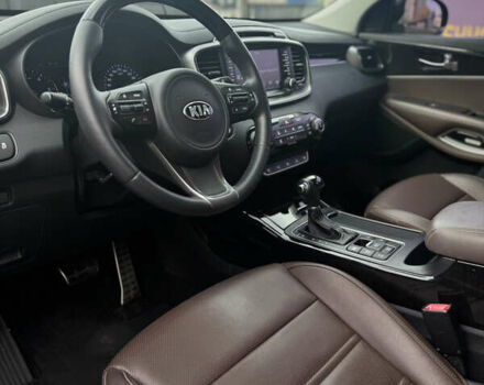 Чорний Кіа Соренто, об'ємом двигуна 2.2 л та пробігом 160 тис. км за 21599 $, фото 14 на Automoto.ua